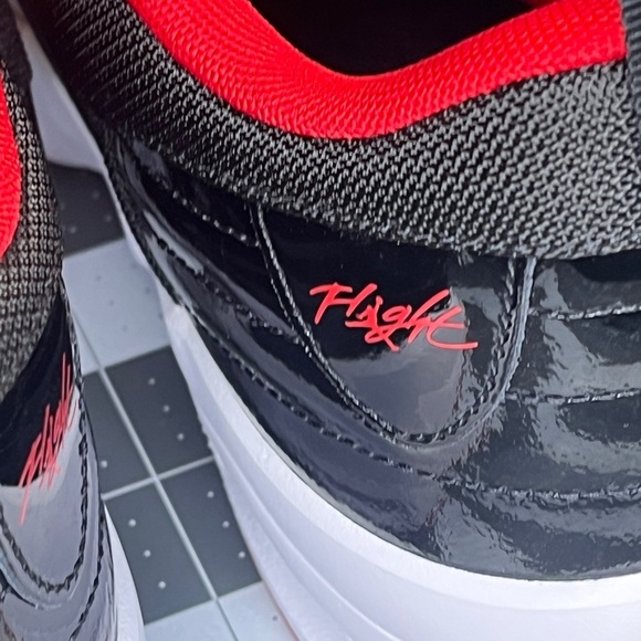 Jordan 
'MAX AURA 6'
Brand new
NWOT - Picture 9 of 15